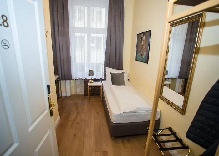 Private Comfort Stephansplatz - Self Check In I Ac In Pensión 3*